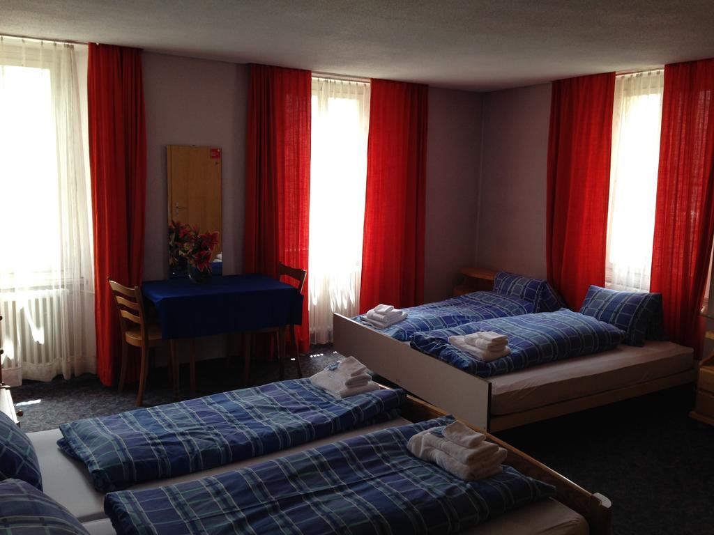 Hotel Quellenhof Scuol Esterno foto